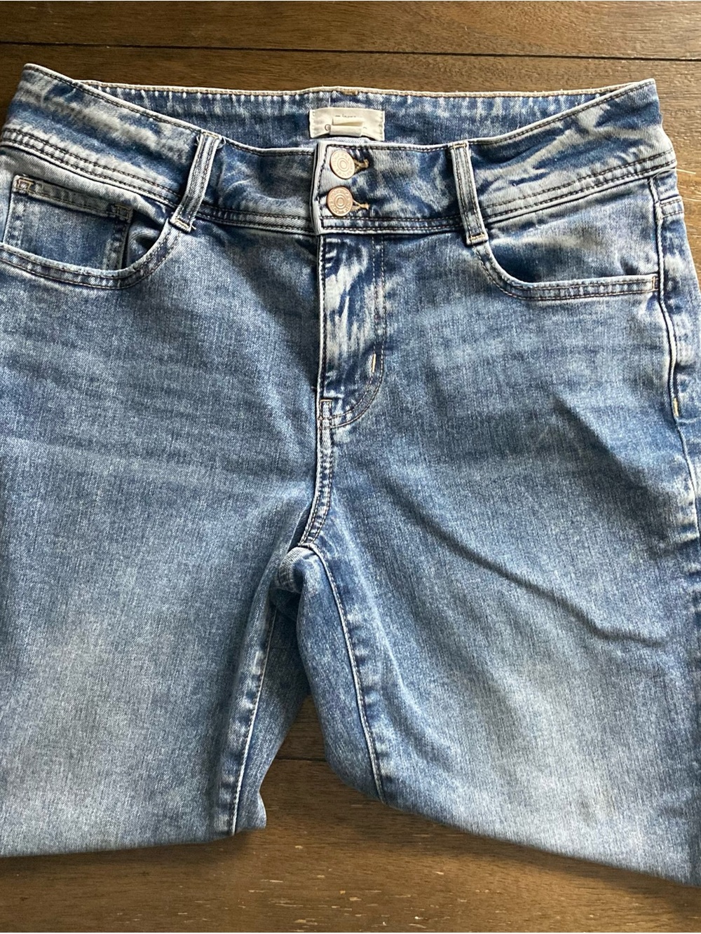M. Jeans Blue Denim Capris with Double-Button Waist